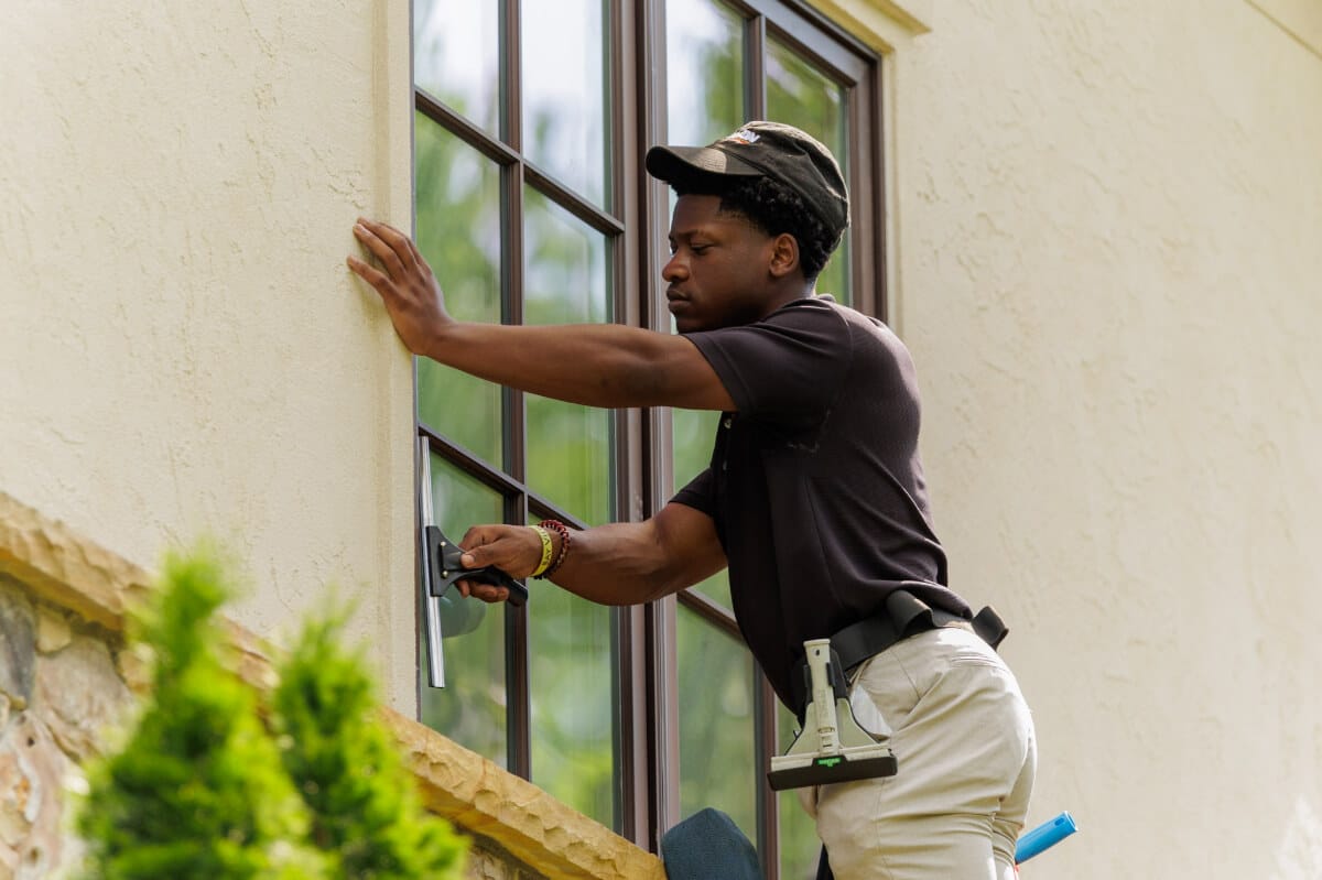 Residential Window Cleaning 5 Expert window cleaners for homes in Paw Creek NC