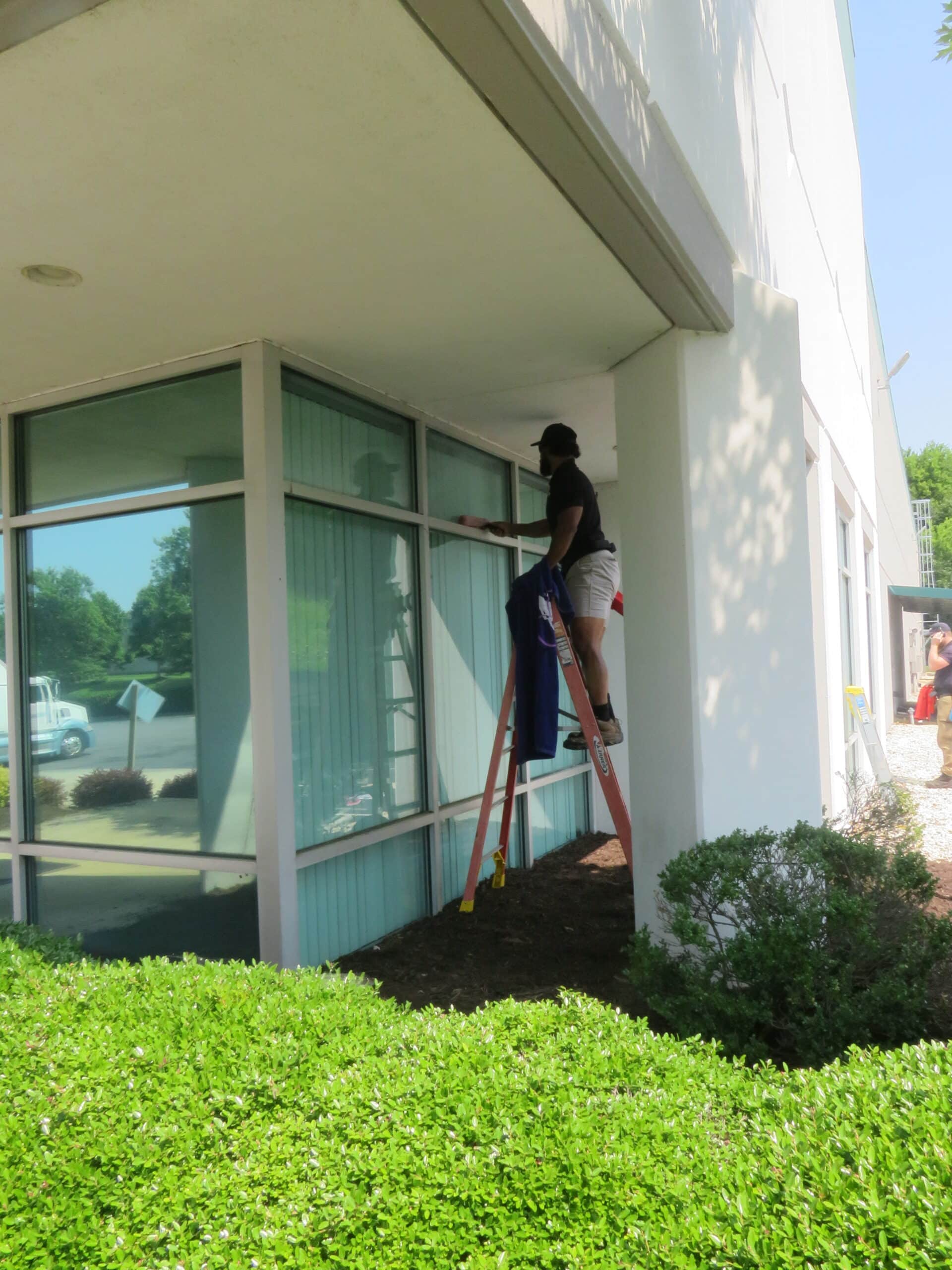 Commercial Window Cleaning 1 IMG 2265