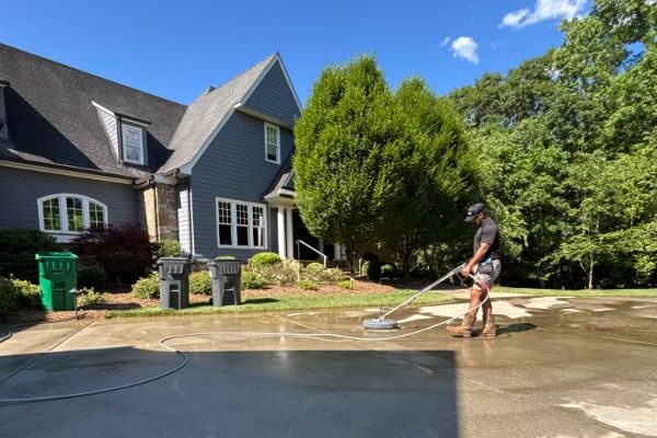 Residential Pressure Washing in Woodford Gren NC 1 Professional house pressure washing services Woodford Green